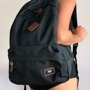 Vans Old Skool backpack 🎒 NWOT Black